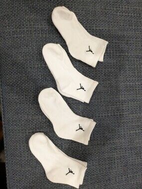 White Low-Cut Athletic Socks with Jumpman Logo
